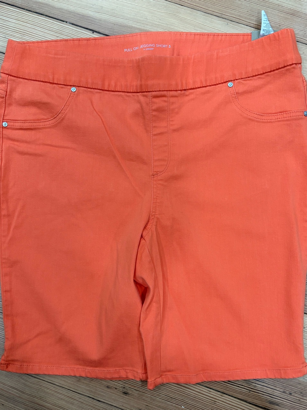 Chico's Orange Pull-On Jegging Shorts